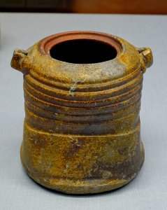 Water jar with lugs, known as Tatsutagawa, Bizen ware, Azuchi-Momoyama to Edo period, 1500s-1600s AD, ceramic - Tokyo National Museum - Ueno Park, Tokyo, Japan - DSC08878