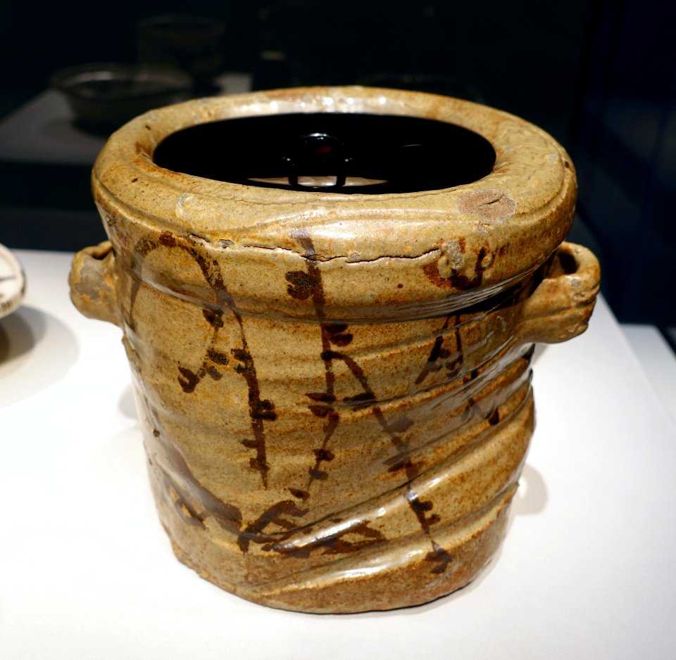 Water jar in the style of Karatsu ware, Japan, Mino kilns, Motoyashiki kiln, Momoyama period, 1707-1615, stoneware, iron pigment under wood-ash glaze - Freer Gallery of Art - DSC04734