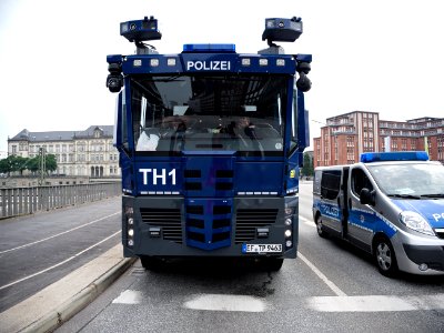 Water cannon near the Hamburg main station during the G20 summit 02