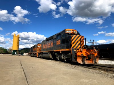 WE 6383 (Rebuilt EMD SD40-2) and WE 6354 (SD40-2) resting in Rook Yard