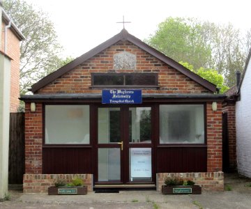Wayfarers' Fellowship, Castle Street, Carisbrooke (May 2016) (2)