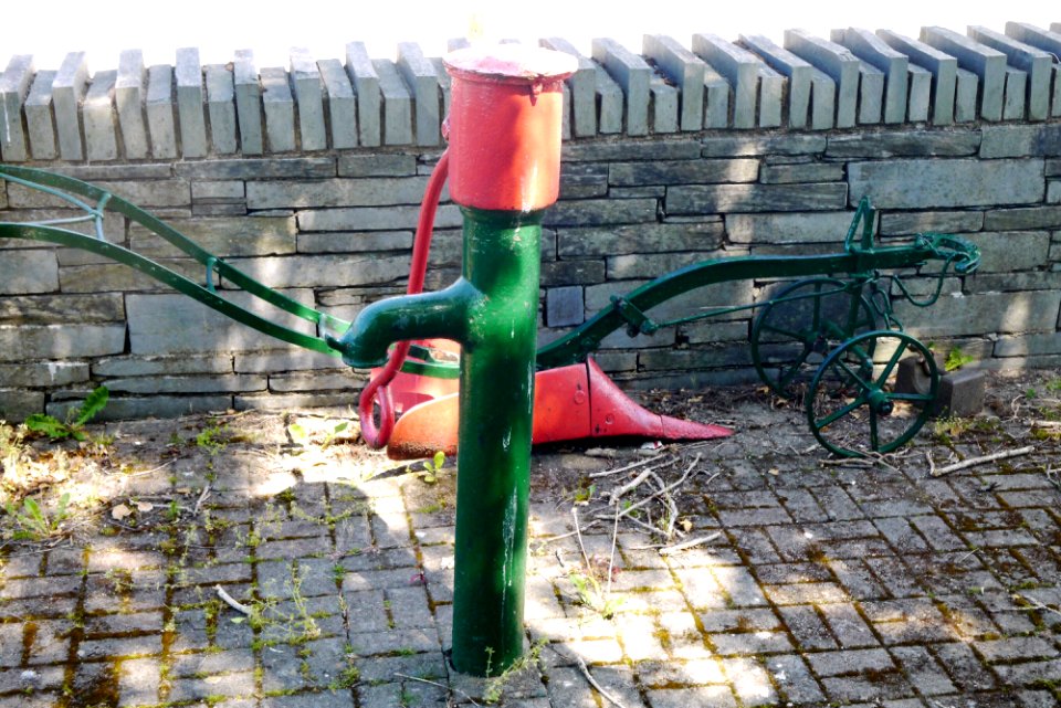 Water lift pump by Pont Fathew