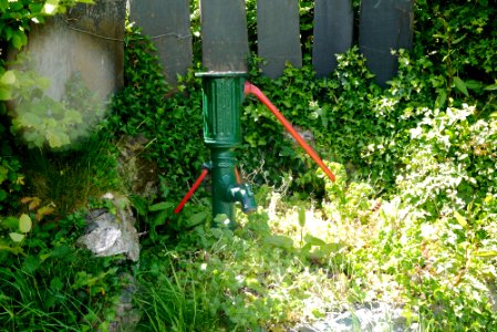 Water lift pump at Pen Parc