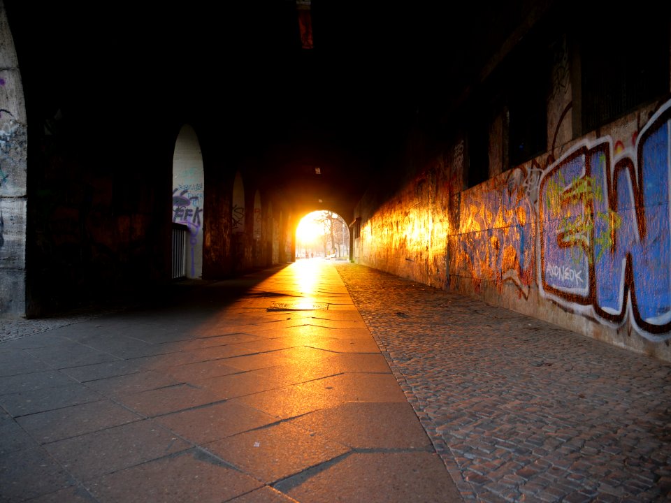 Way under the Charlottenbrücke Berlin-Spandau 02