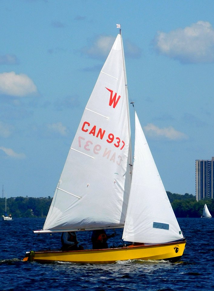 Wayfarer sailboat 2390