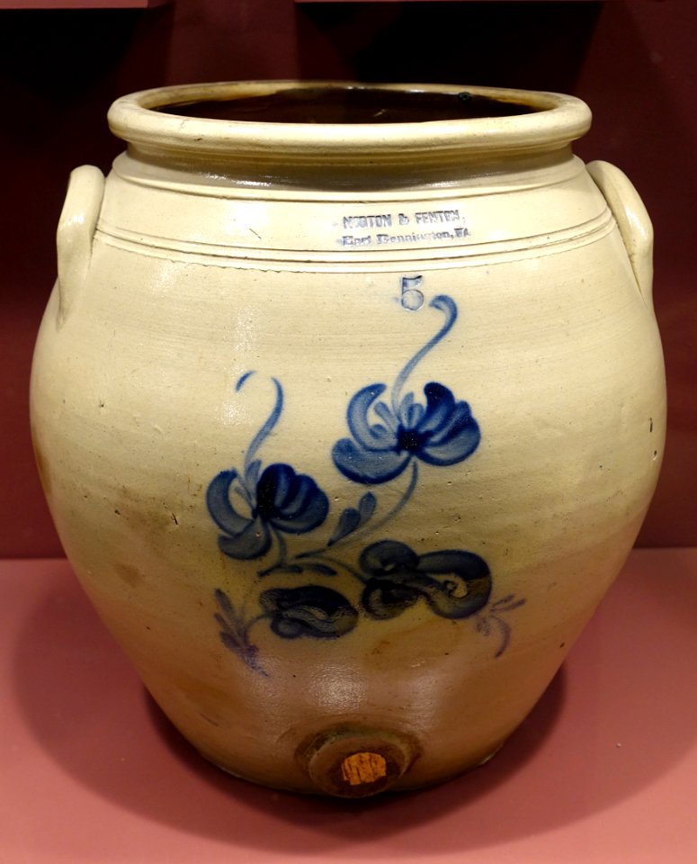 Water keg, Norton & Fenton, 1842-1847 - Bennington Museum - Bennington, VT - DSC08957