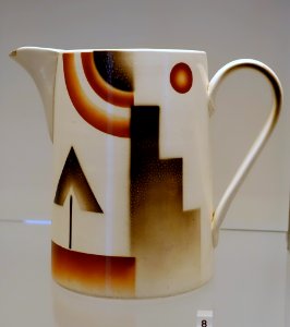 Water pitcher, Societe Ceramique, Steingutfabrik, Maastricht, Netherlands, c. 1930, creamware, stenciled airbrush decoration - Germanisches Nationalmuseum - Nuremberg, Germany - DSC02424