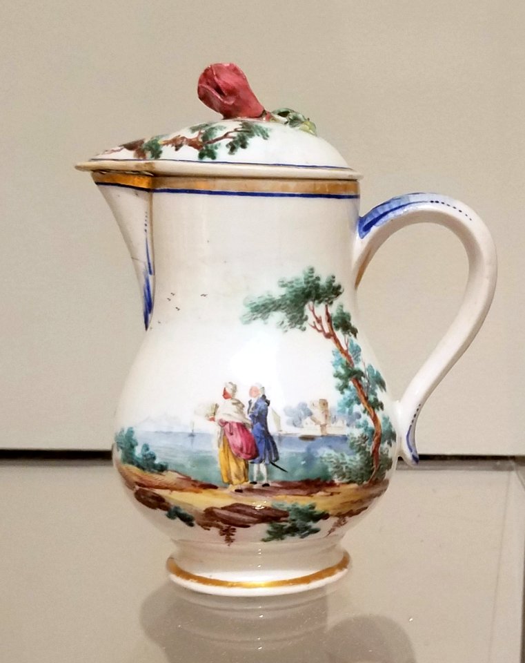 Water jug and cover, Sceaux manufactory, France, c. 1765-1770, soft-paste porcelain, polychrome enamels, gold - Museum of Fine Arts, Boston - 20180922 145643