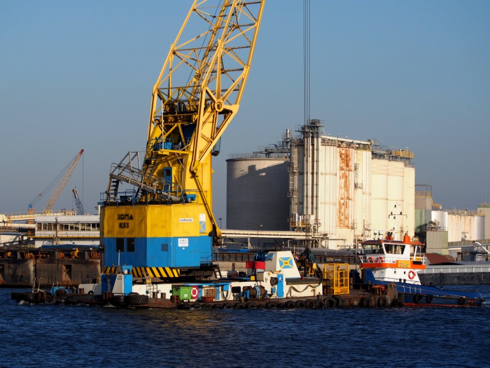 Water Lady ENI 02314758 duwt Kampnagel Kraan 83 overslagkraan ENI 02310237, Port of Amsterdam pic3