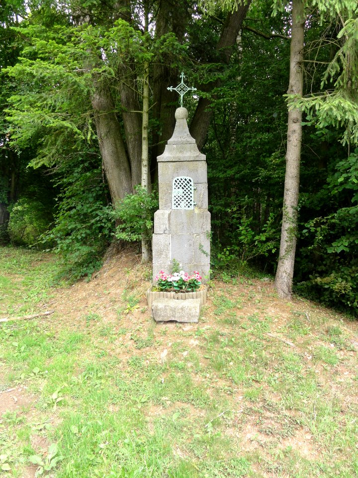 Wattignies-la-Victoire (Nord, Fr) chapelle N.D. de Bon Secours (au Stordoir)