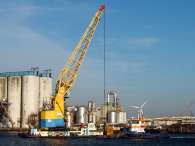 Water Lady ENI 02314758 duwt Kampnagel Kraan 83 overslagkraan ENI 02310237, Port of Amsterdam pic2