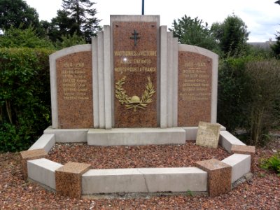 Wattignies-la-Victoire (Nord, Fr) monument aux morts