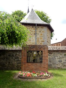 Wattignies-la-Victoire (Nord, Fr) mémorial aviateurs RAF