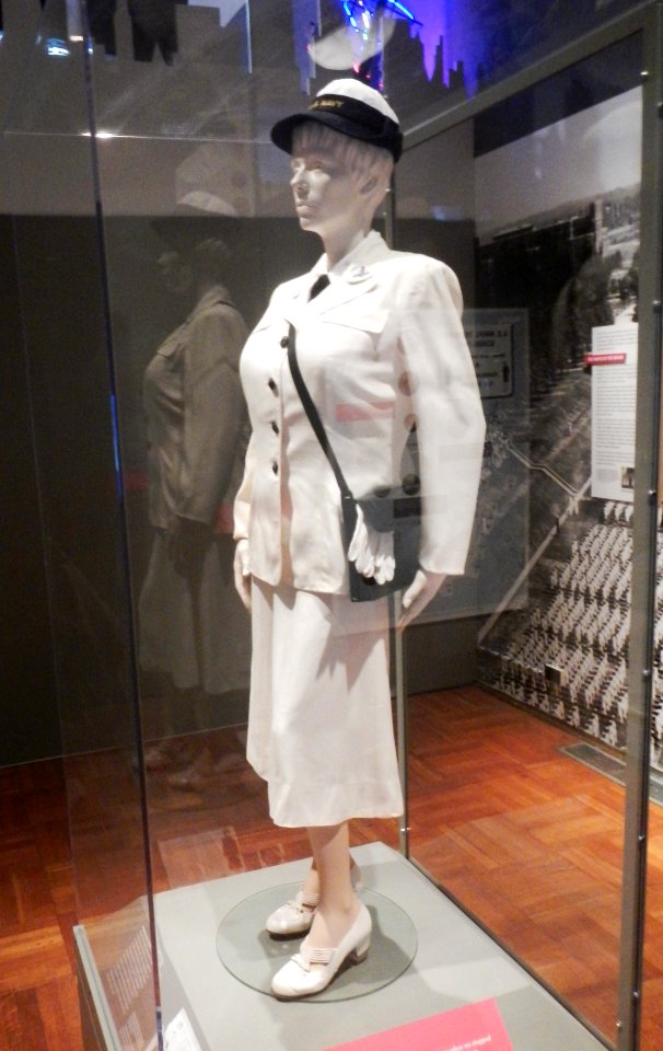 WAVE uniform WWII N-Y HS jeh