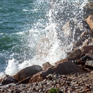 Wave splash in Brofjorden at Lahälla 3