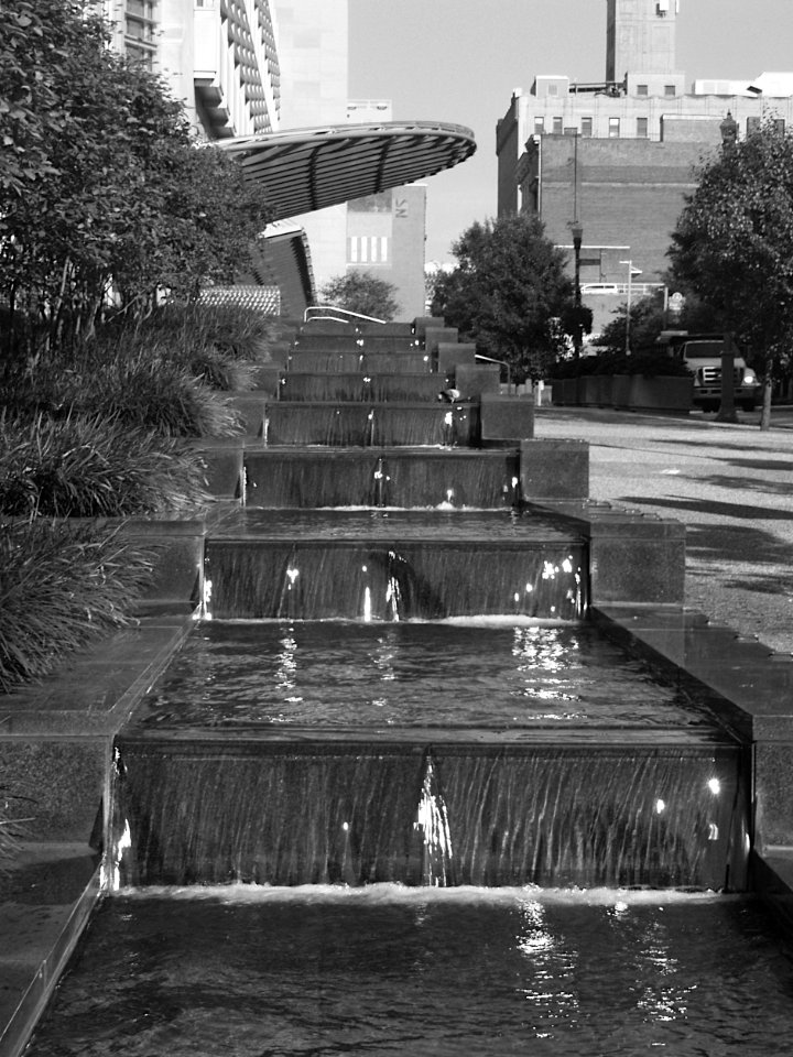 Waterfall, PNC Firstside Center, Pittsburgh, 2020-06-29 bw