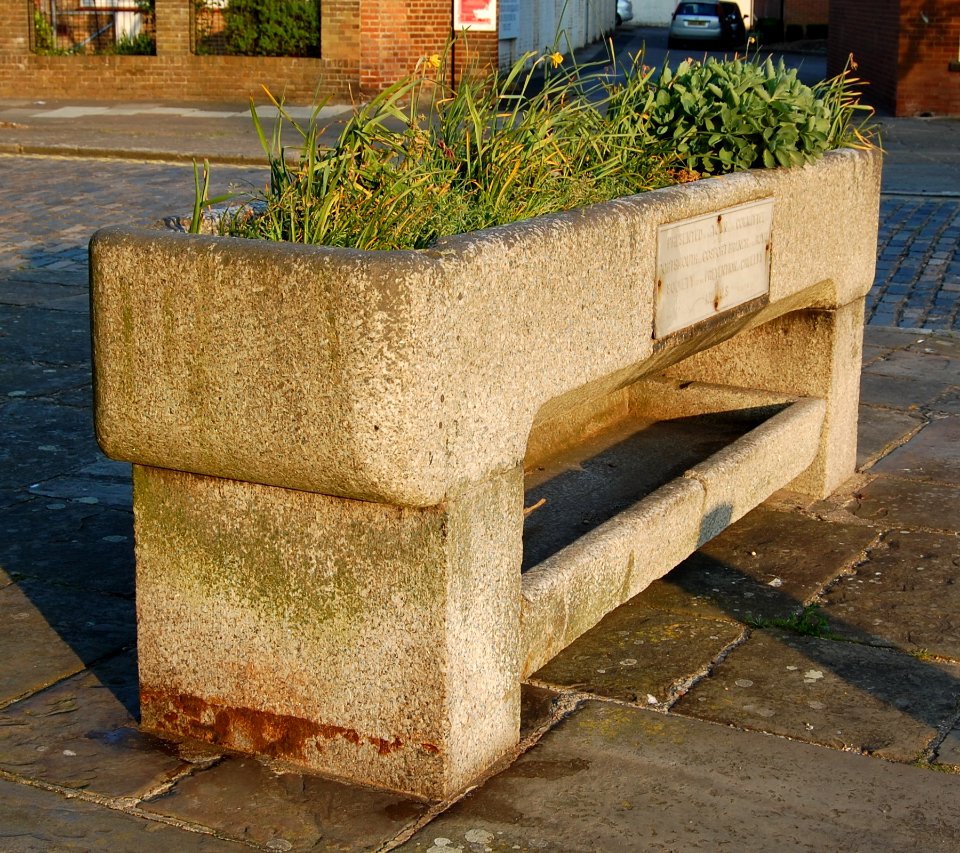 Water Trough at St George's Square, Old Portsmouth (April 2019) (1)