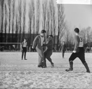 Watergraafsmeer tegen Volewijck. Spelmoment, Bestanddeelnr 914-7563