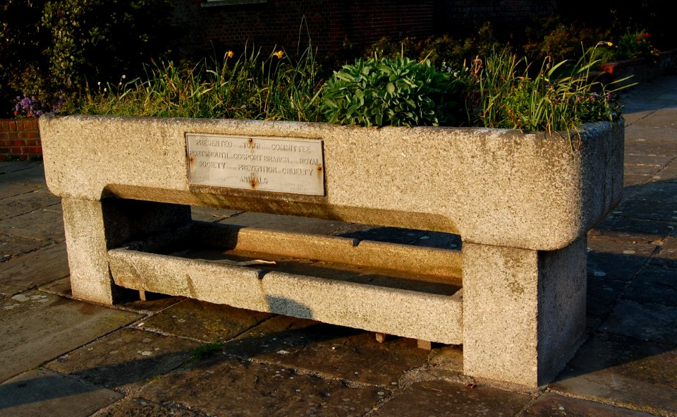 Water Trough at St George's Square, Old Portsmouth (April 2019) (2)