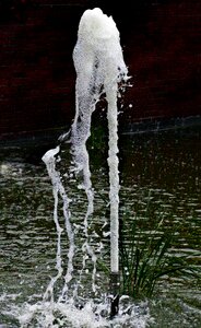 Inject water water splashes