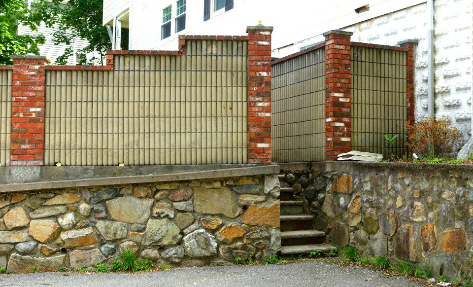 Wall - Arlington, MA - DSC02505