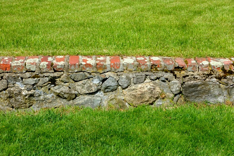 Wall - Arlington, MA - DSC01933