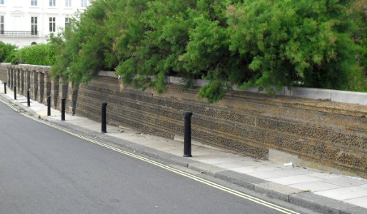 Wall at South side of Adelaide Crescent Gardens, Kingsway, Hove (NHLE Code 1298666) (August 2010)