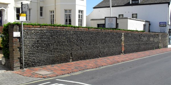 Wall at St Aubyn's School, High Street, Rottingdean (NHLE Code 1381623) (August 2010)