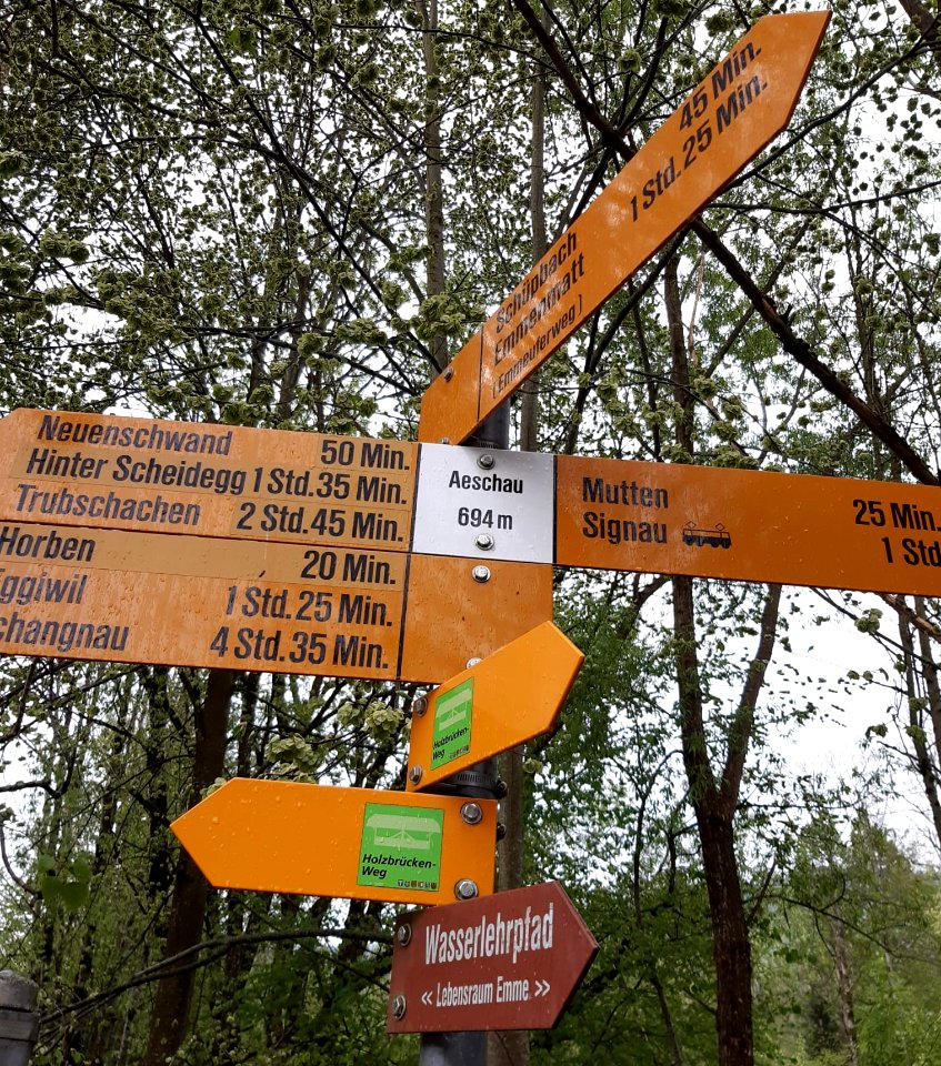 Wanderwegweiser Aeschau Aeschau