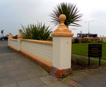 Wall at Kings Gardens, Grand Avenue, Hove (February 2013)