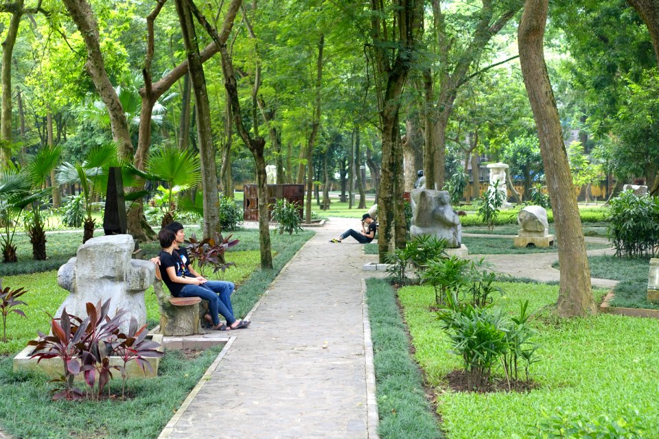 Walkway - Hanoi Botanical Garden - Hanoi, Vietnam - DSC03545