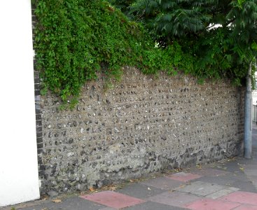 Wall at Percy and Wagner Almshouses, Lewes Road, Brighton (NHLE Code 1381670) (September 2010)