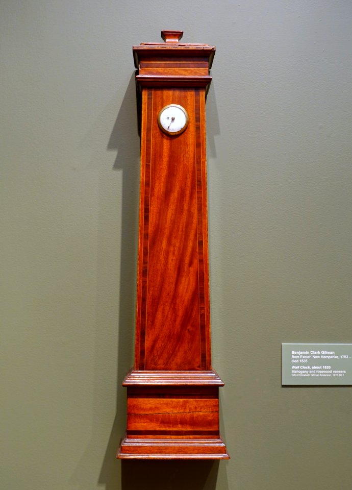 Wall clock by Benjamin Clark Gilman, c. 1820, mahogany and rosewood veneers - Currier Museum of Art - Manchester, NH - DSC07678