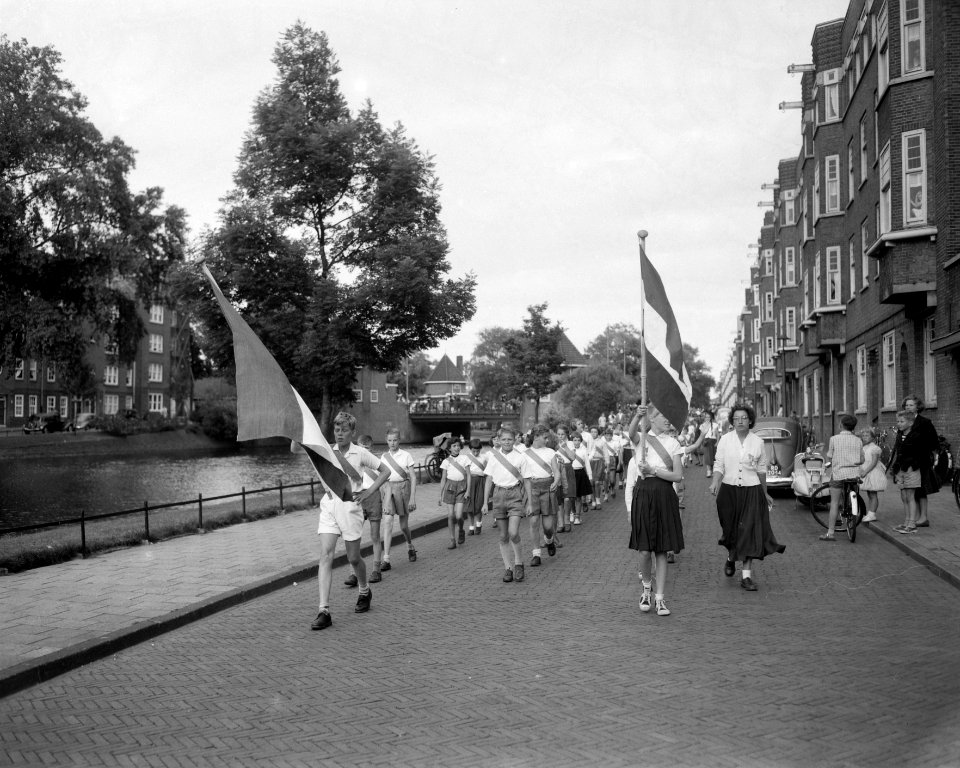 Wandelvierdaagse in Amsterdam aangetast, Bestanddeelnr 908-6935