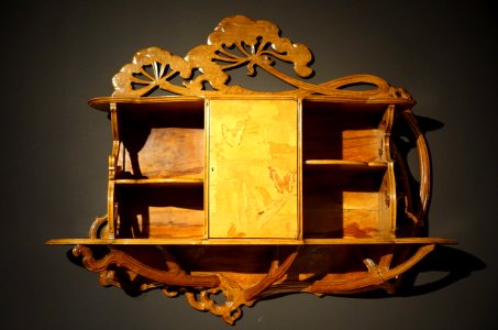 Wand-etagere 'Heracleum', Emile Gallé design, Nancy, 1902, beech with other woods - Bröhan Museum, Berlin - DSC03905