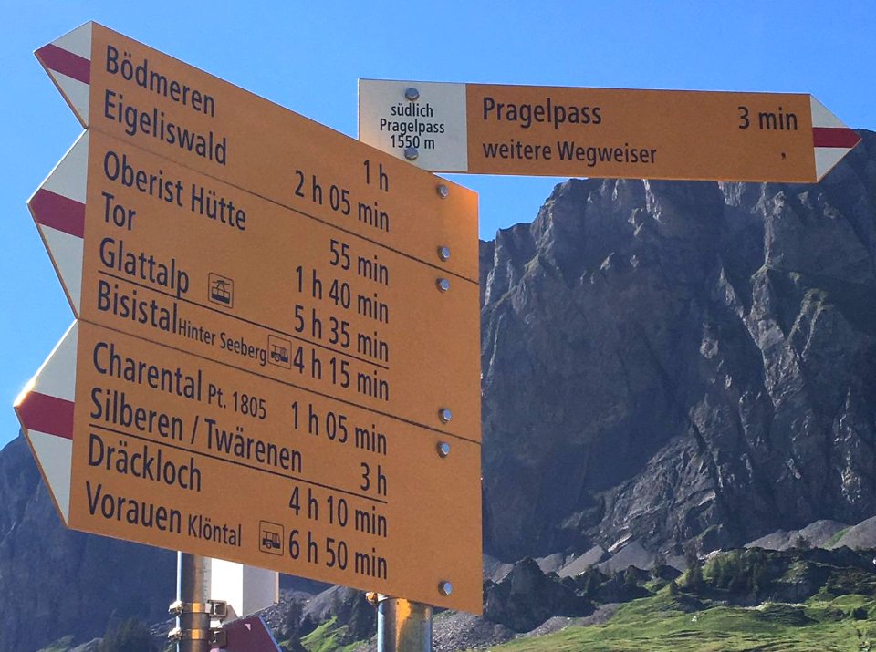 Wanderwegweiser Muothatal südlPragelpass