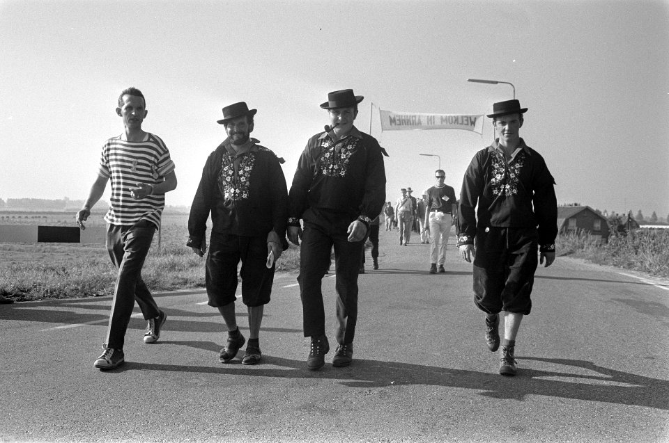 Wandelsport, voettochten, Bestanddeelnr 922-6334