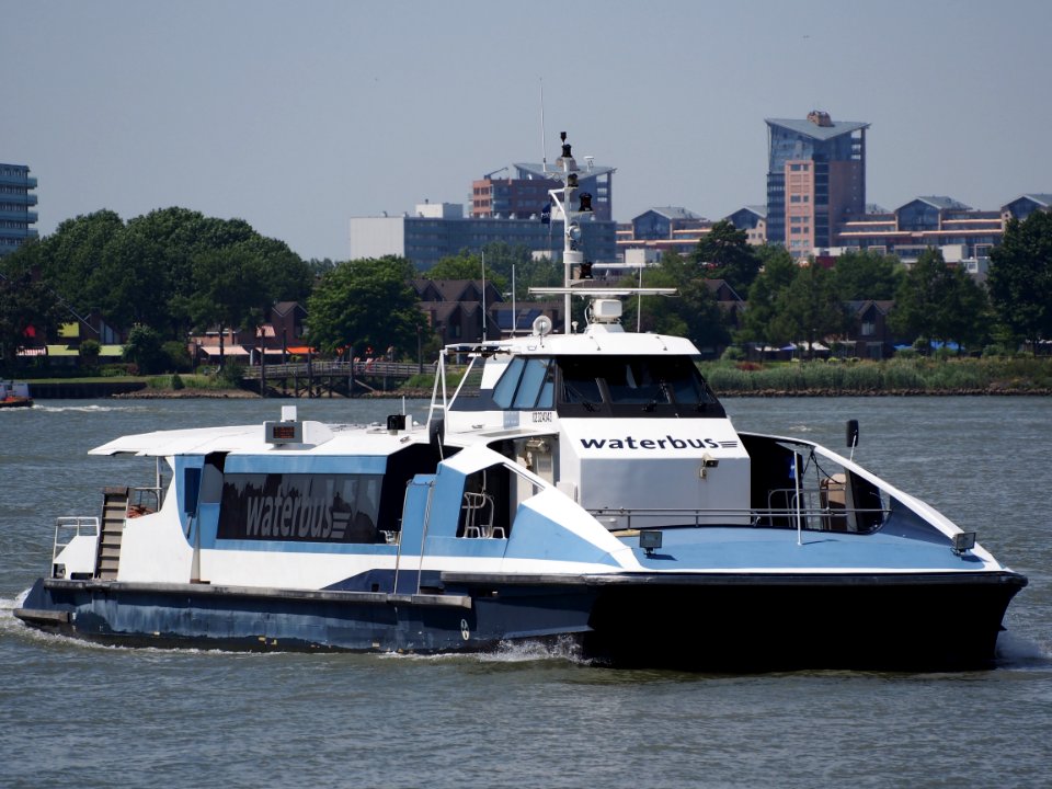 Wantij - ENI 02324343, Waterbus, Beneden Merwede, pic1