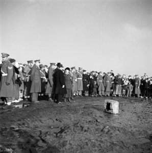 Walcheren., Rondreis koningin Wilhelmina door Zeeland. Westkapelle De vorstin …, Bestanddeelnr 900-4082