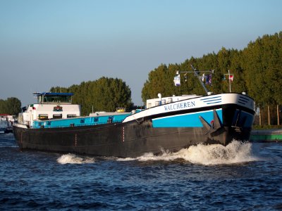 Walcheren (ENI 02313919) at the Amsterdam-Rhine Canal, pic1 photo