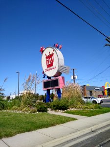 Walgreens Wildwood NJ sign 1