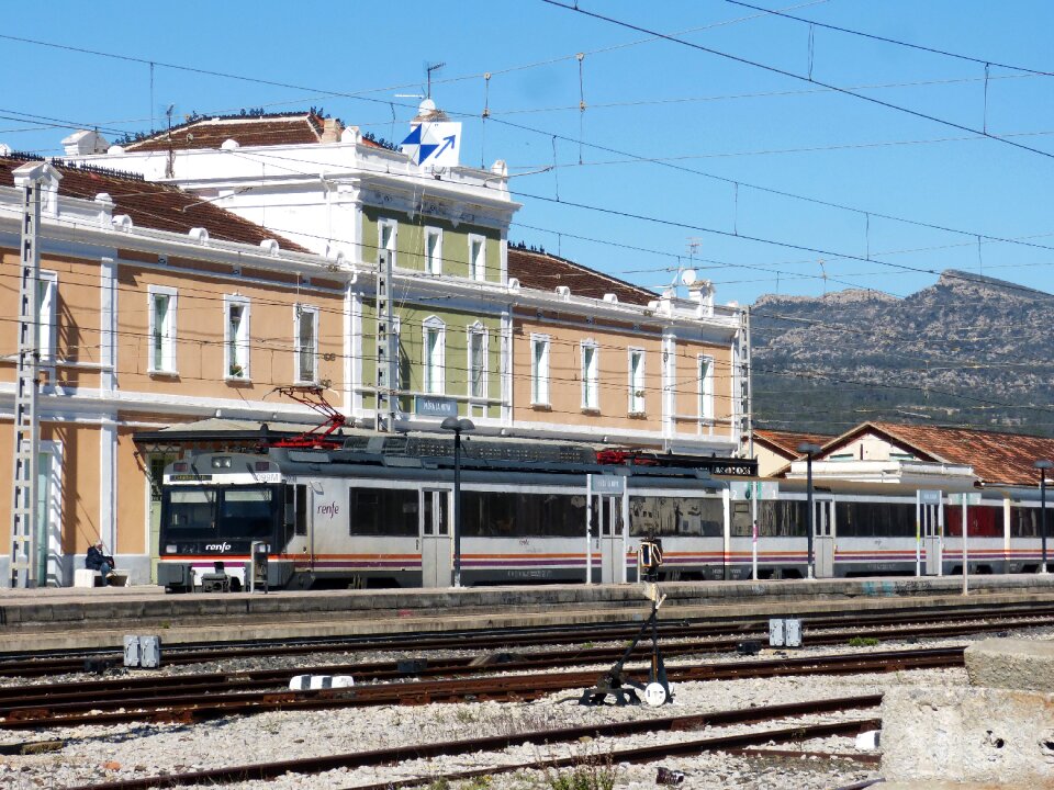 Railway line station architecture