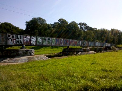 Waldbahnbrücke über das Elsterhochflutbett Ende August 2017