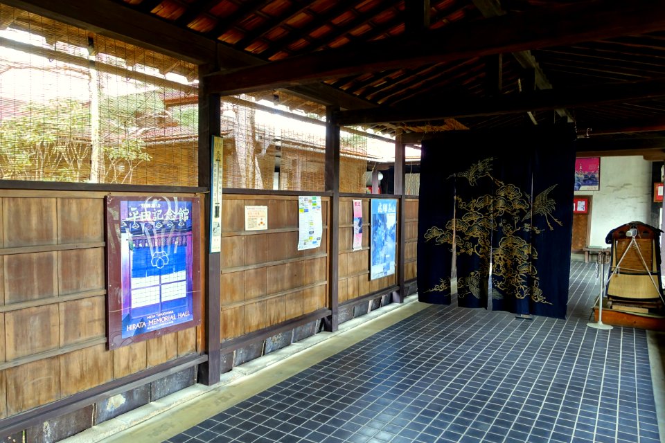 Walkway - Hirata Folk Art Museum - Takayama, Gifu, Japan - DSC06724