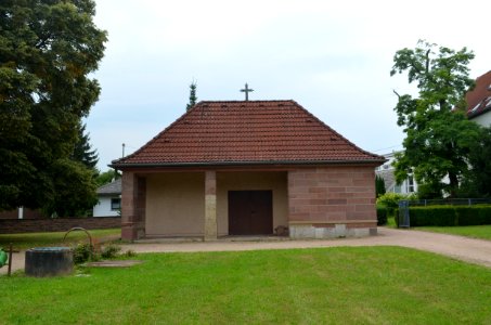 Wallau, Friedhof, alte Trauerhalle