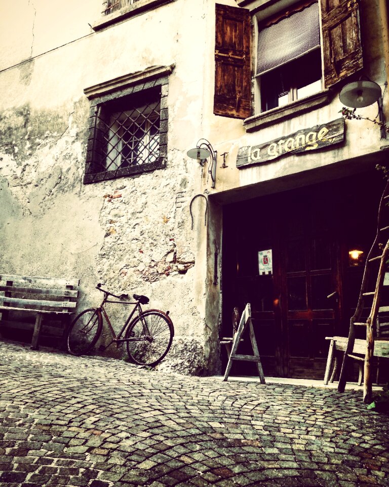 Bar bicycle desolation