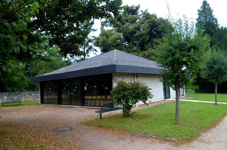 Wallau, Friedhof, neue Trauerhalle