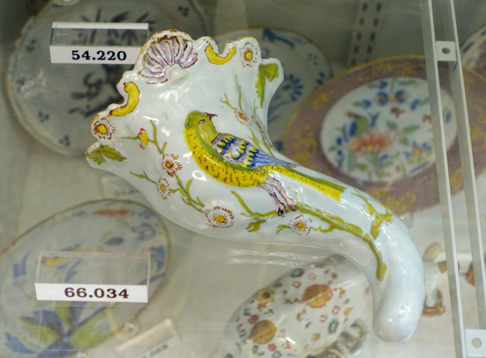 Wall pocket (flower horn), Liverpool, England, c. 1755-1760, tin-glazed earthenware, HD 66.034 - Flynt Center of Early New England Life - Deerfield, Massachusetts - DSC04392