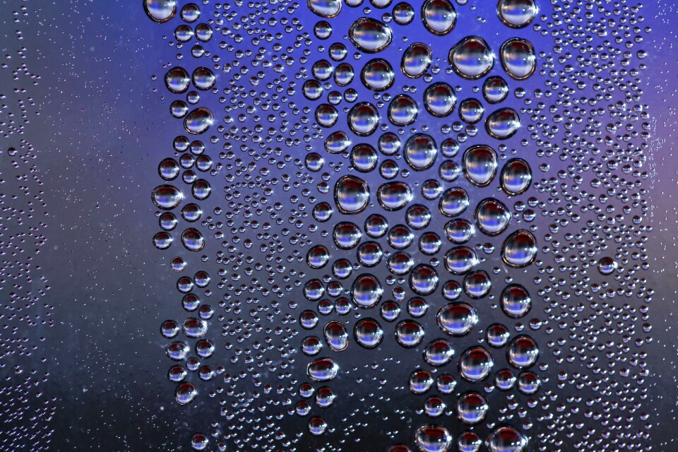 Wet drop desktop background