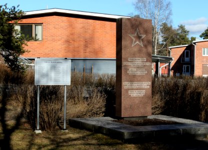 War Memorial Oulu Cemetery 20130504